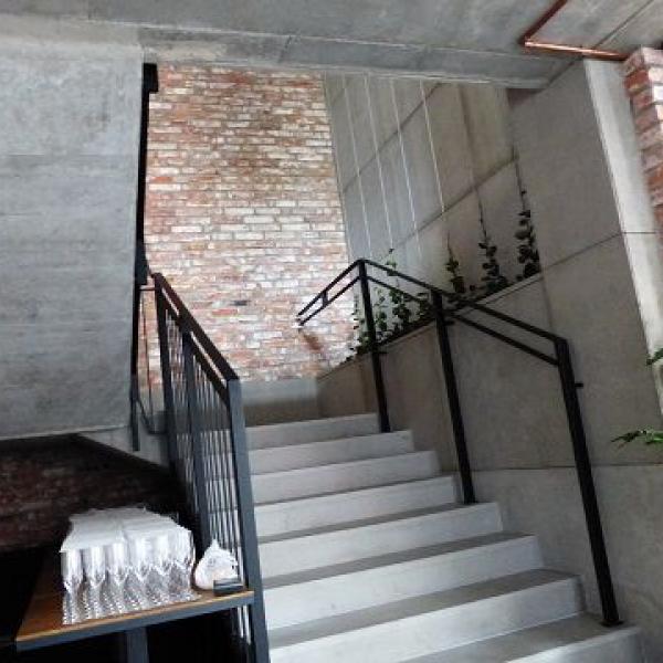 Beton architektoniczny dekoracyjny schody